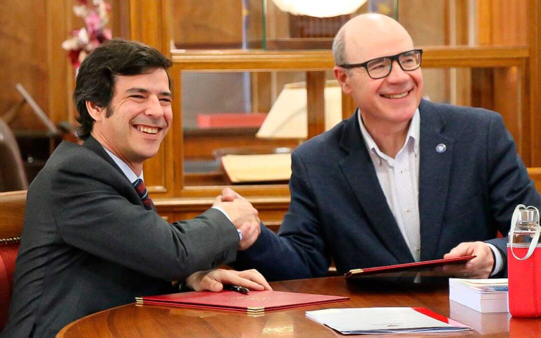 La Universidad de Granada y Cariotipo crean la Cátedra Carlos I de Políticas Públicas